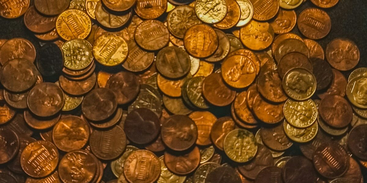 How to Clean Coins Found Metal Detecting: Complete Guide